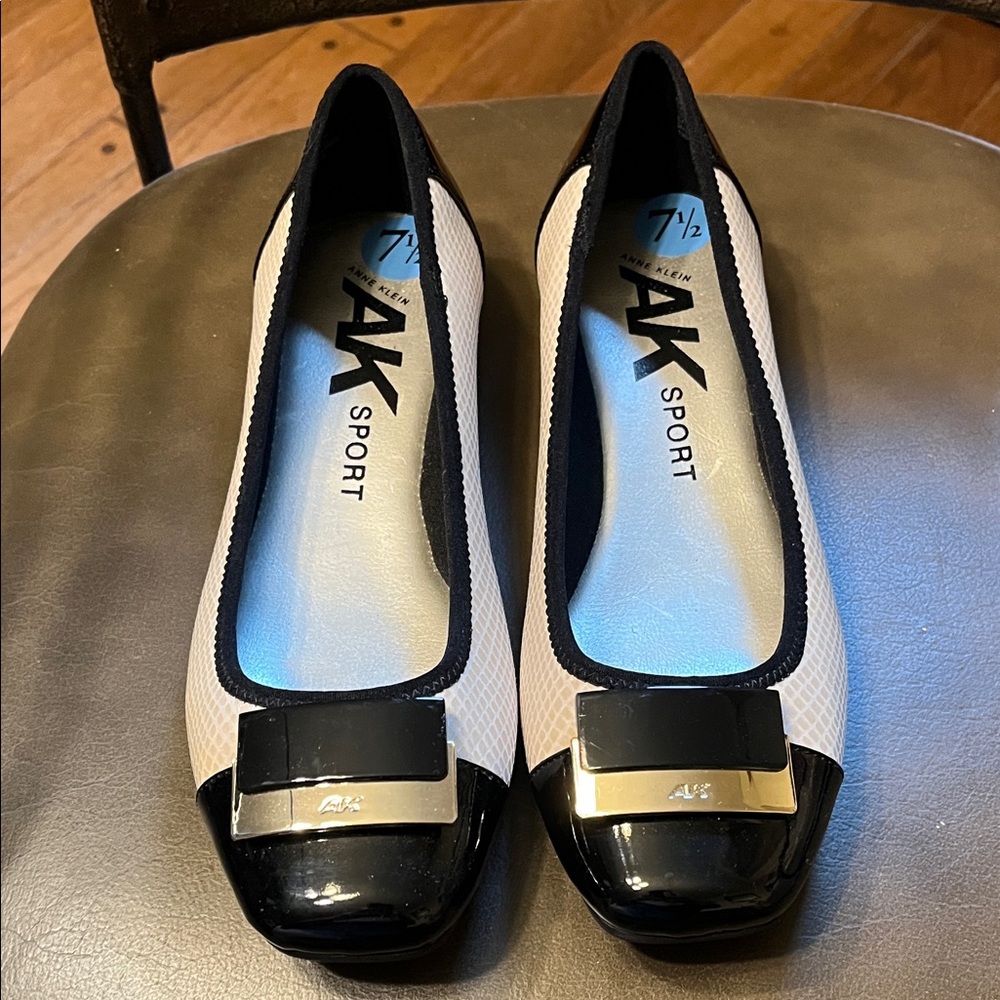 Anne Klein Sport Black and Cream Flats